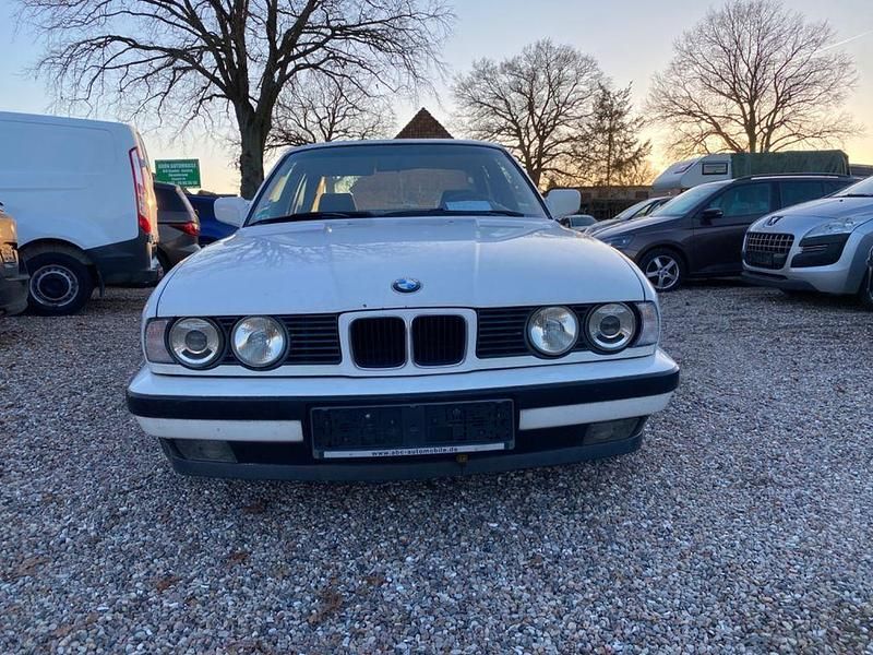 Gebraucht BMW 520 Basis 150 PS (110 kW) 1991 Weiß Limousine