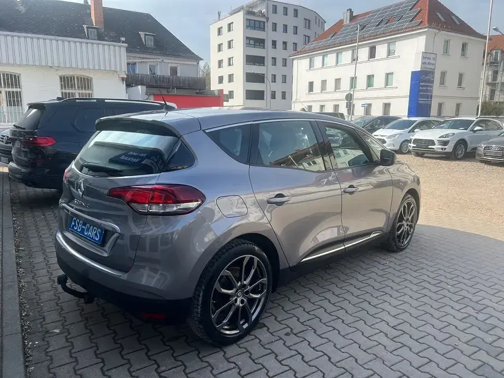 Gebraucht Renault Scenic E-Tech Experience 116 PS (85 kW) 2016 Grau Van / Kleinbus