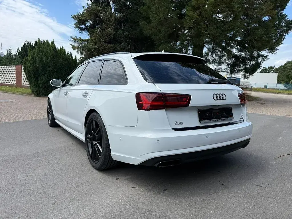 Gebraucht Audi A6 Ambiente 218 PS (160 kW) 2015 Weiß Kombi
