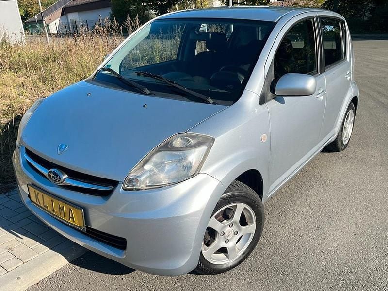 Gebraucht Subaru Justy 69 PS (50 kW) 2010 Silber Kleinwagen