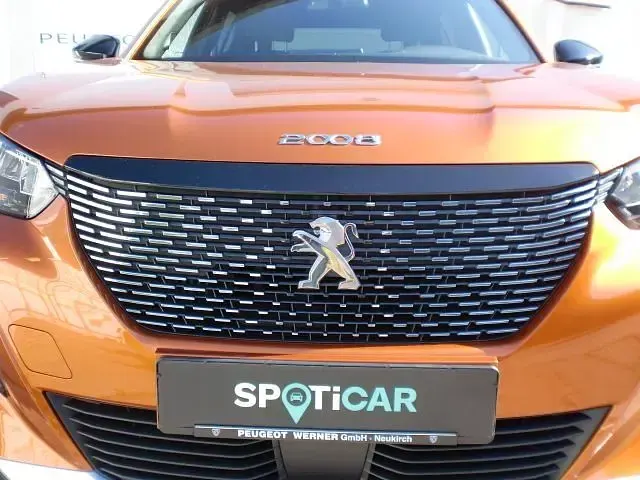 Gebraucht Peugeot 2008 Allure 101 PS (74 kW) 2023 Other SUV