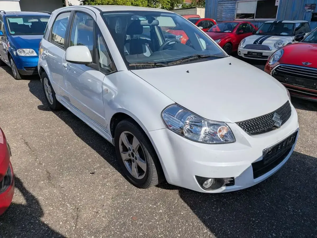 Gebraucht Suzuki SX4 City 107 PS (78 kW) 2009 Weiß SUV