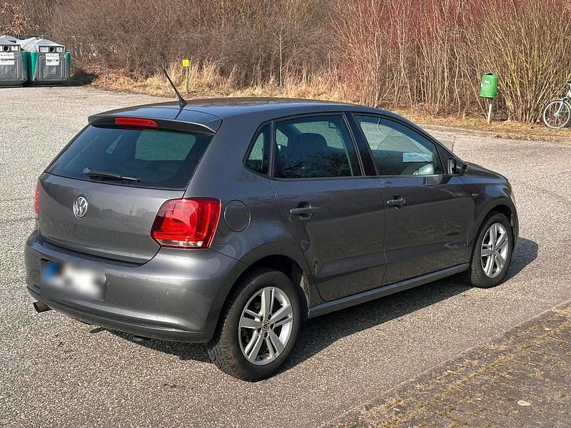 Second-hand VW Polo 86 CP (63 kW) 2012 Gri Hatchback