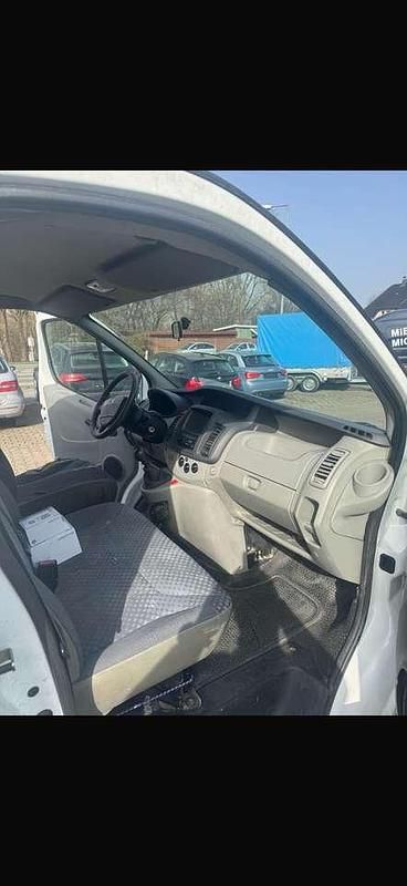 Gebraucht Renault Trafic 90 PS (66 kW) 2010 Weiß Van / Kleinbus