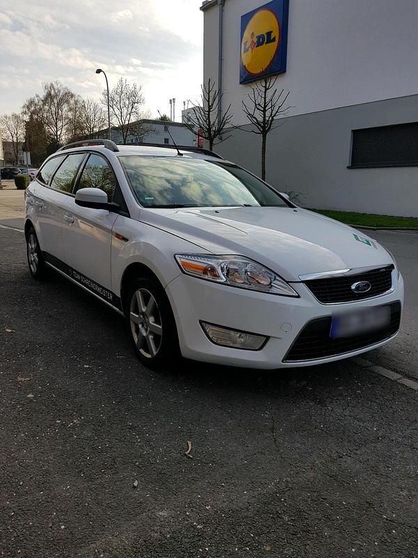 Gebraucht Ford Mondeo 125 PS (91 kW) 2009 Kombi