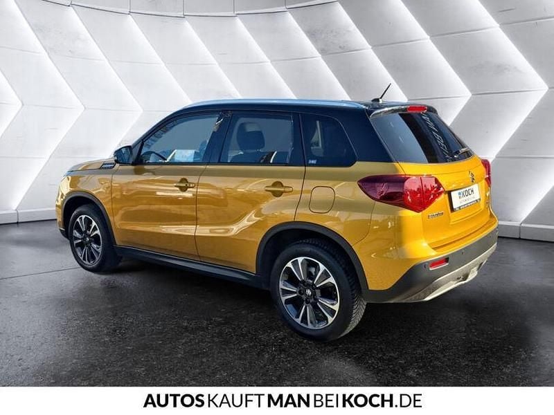 Gebraucht Suzuki Vitara Comfort 140 PS (102 kW) 2020 Gelb SUV