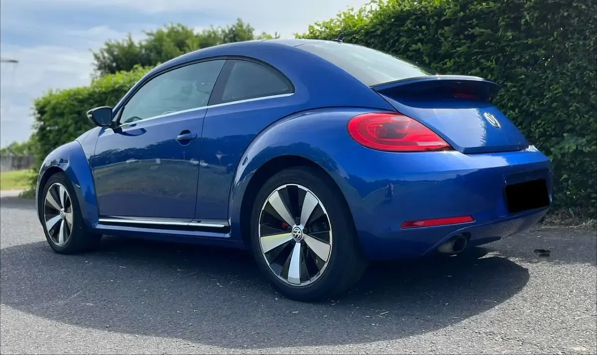 Gebraucht VW Beetle Sportline 200 PS (147 kW) 2012 Reef blue metallic Kleinwagen
