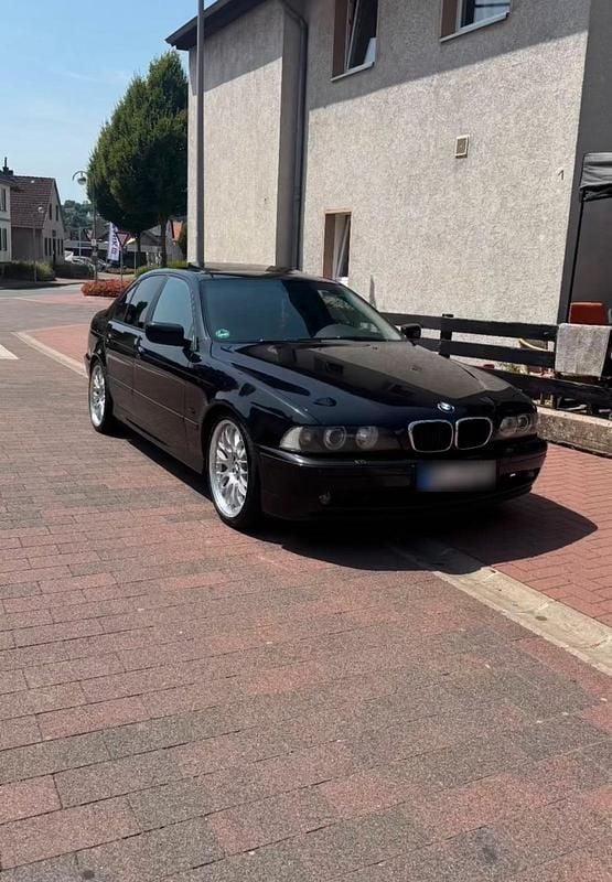 Second-hand BMW 525 193 CP (141 kW) 2001 Negru Berlinǎ