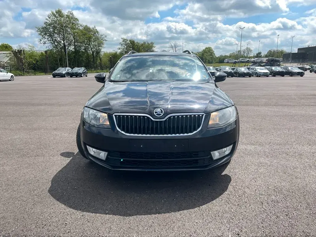 Gebraucht Skoda Octavia Ambition 110 PS (80 kW) 2016 Schwarz Kombi