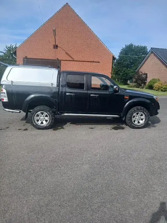 Gebraucht Ford Ranger 143 PS (105 kW) 2011 Schwarz Pickup