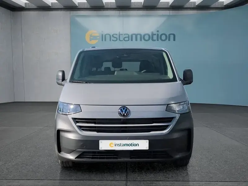 Neu VW Caravelle 150 PS (110 kW) 2025 Grau Van