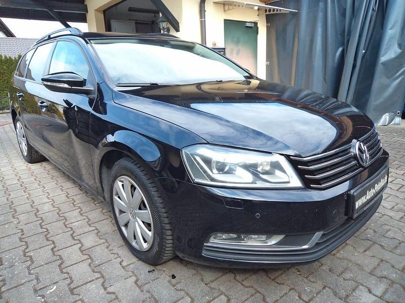 Gebraucht VW Passat Trendline 140 PS (102 kW) 2014 Schwarz Limousine