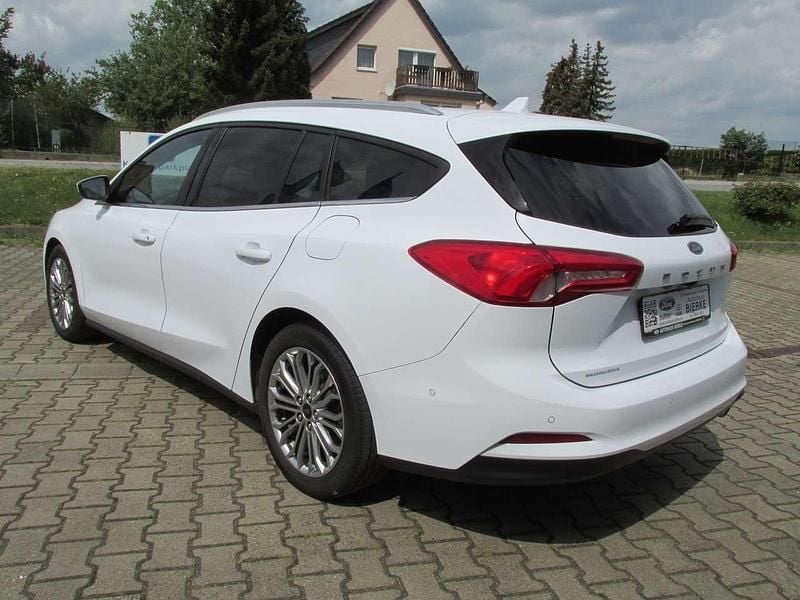 Gebraucht Ford Focus Titanium 150 PS (110 kW) 2019 Frost weiß Kombi