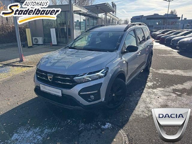 Mondsteingrau Gebraucht 2022 Dacia Jogger Extreme Van / Kleinbus | 16.490 € (Fairer Preis) - Bild 1/4