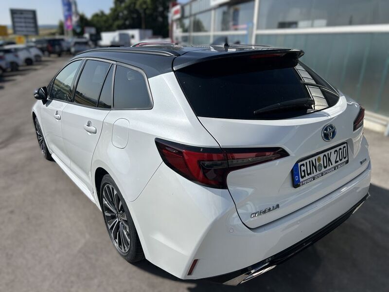 Gebraucht Toyota Corolla Basis 196 PS (144 kW) 2024 Weiß Kombi