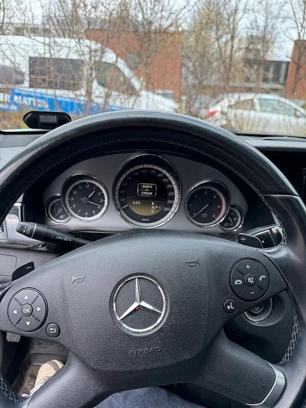 Gebraucht Mercedes E220 Avantgarde 170 PS (125 kW) 2011 Silber Kombi