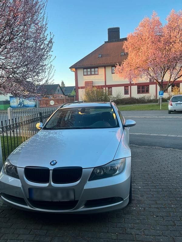 Second-hand BMW 318 143 CP (105 kW) 2007 Argintiu Break