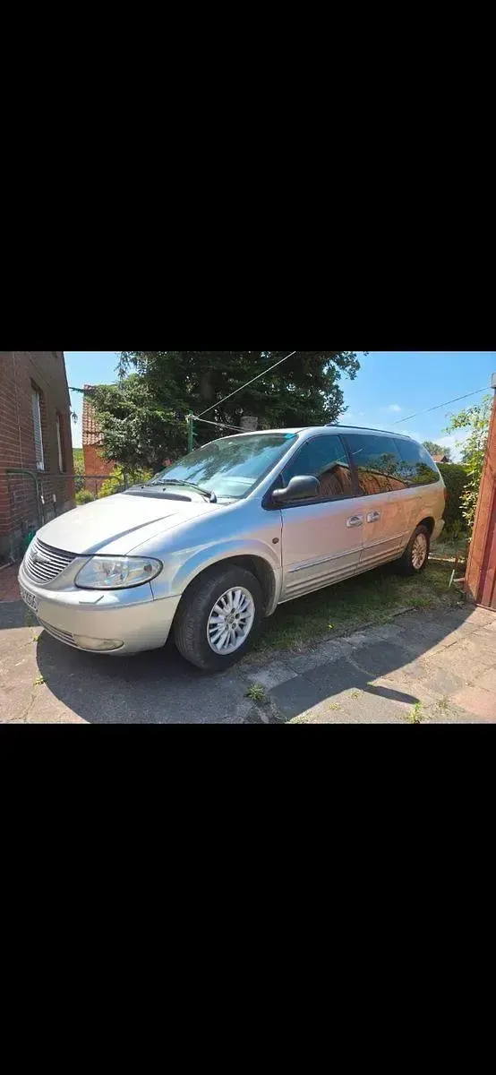 Gebraucht Chrysler Grand Voyager Limited 143 PS (105 kW) 2002 Silber Van / Kleinbus