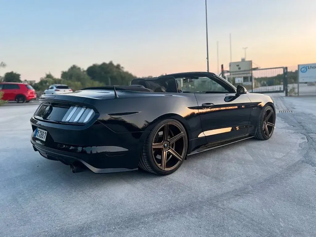 Gebraucht Ford Mustang GT 421 PS (309 kW) 2016 Schwarz Cabrio