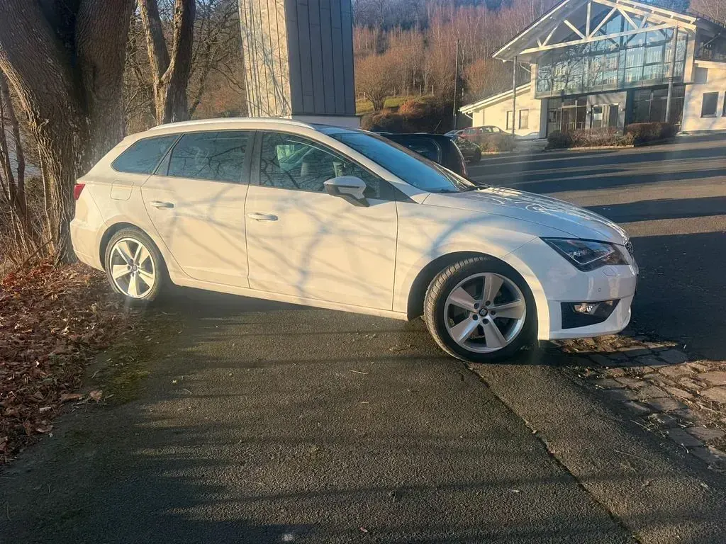 Gebraucht Seat Leon ST FR 184 PS (135 kW) 2015 Weiß Kombi