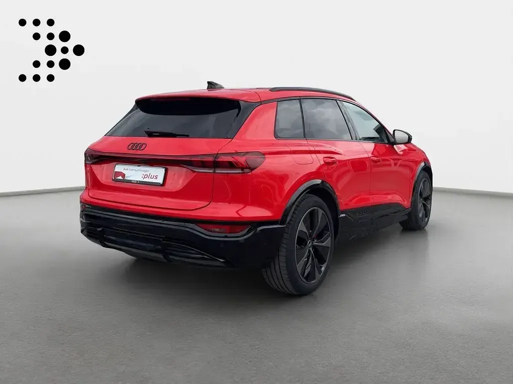 Gebraucht Audi SQ6 e-tron S-Line 359 kW (489 PS) 2025 Soneirarot metallic SUV