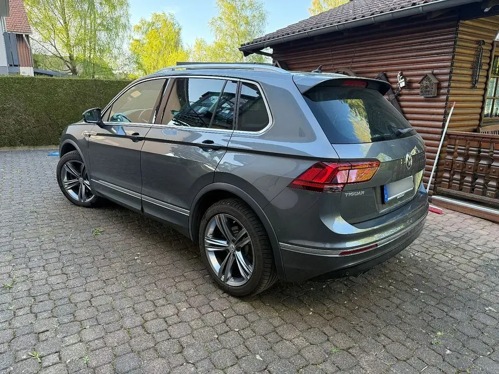 Gebraucht VW Tiguan R-line 179 PS (131 kW) 2016 Grau SUV