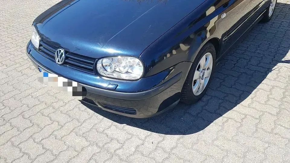 Occasion VW Golf 115 ch (84 kW) 2001 Bleue Cabriolet