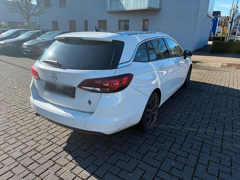 Gebraucht Opel Astra Ultimate 150 PS (110 kW) 2019 Weiß Kombi