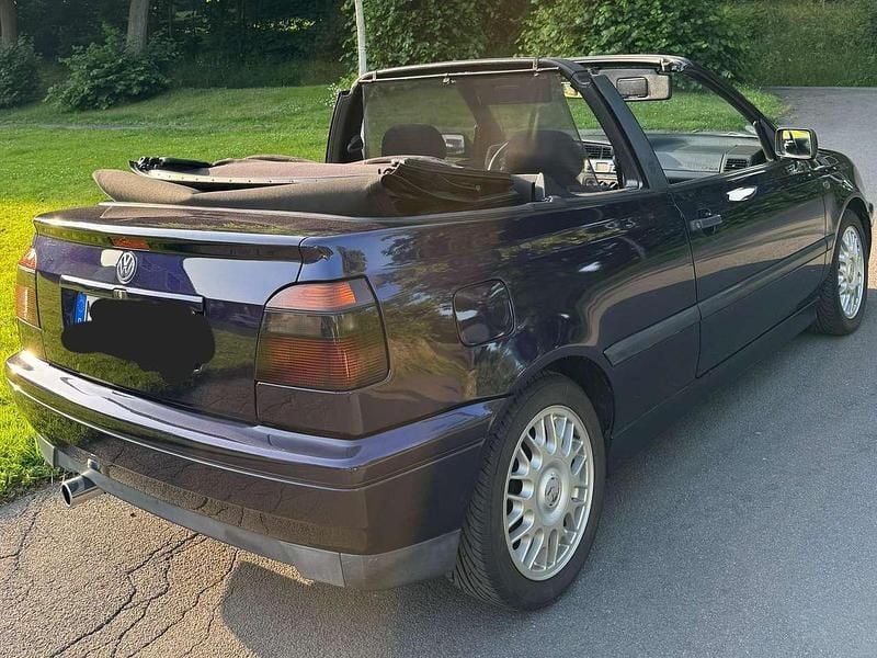 Blau Gebraucht 1995 VW Golf Cabriolet Cabrio | 5.000 € - Bild 1/4