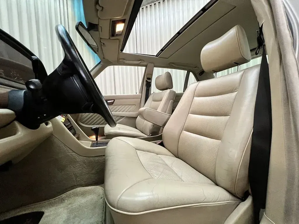 Gebraucht Mercedes S300 179 PS (131 kW) 1989 Beige Limousine