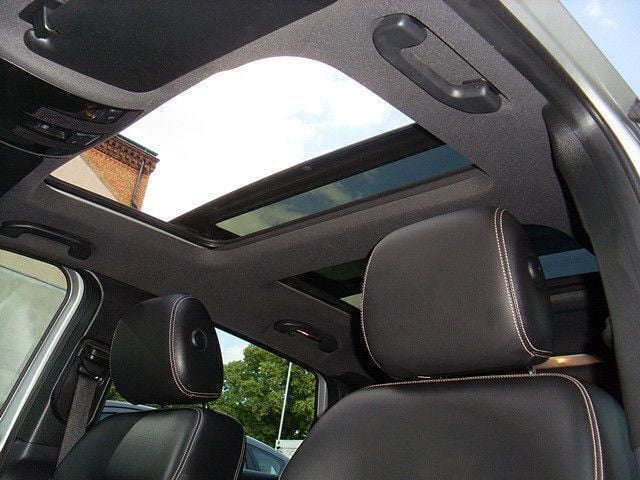 Gebraucht Mercedes B180 122 PS (89 kW) 2012 Silber Van / Kleinbus