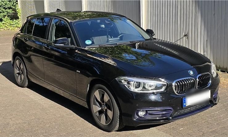 Schwarz Gebraucht 2017 BMW 116 Sport Line Kleinwagen | 10.150 € (Fairer Preis) - Bild 1/4