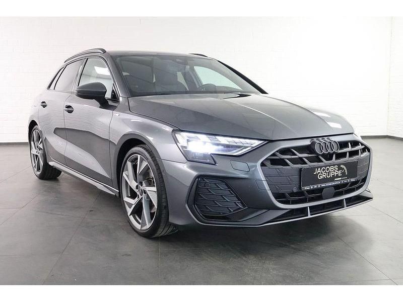 Gebraucht Audi A3 S-Line 150 PS (110 kW) 2025 Grau Limousine