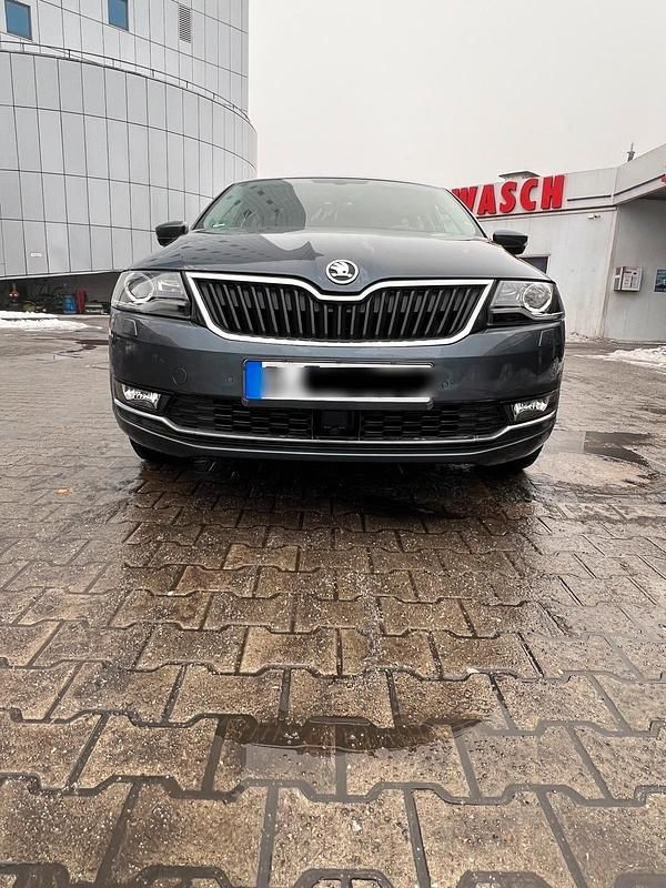 Gebraucht Skoda Rapid Clever 110 PS (80 kW) 2019 Grau Kleinwagen