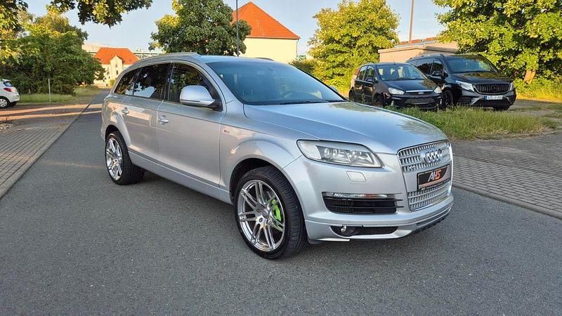 Silber Gebraucht 2007 Audi Q7 S-Line SUV | 13.000 € - Bild 1/4