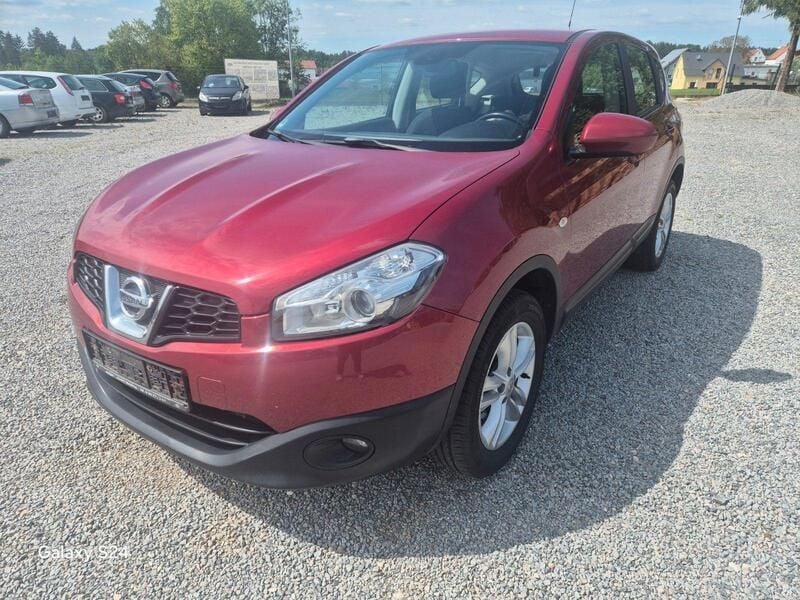 Rot Gebraucht 2012 Nissan Qashqai Acenta SUV | 4.900 € (Fairer Preis) - Bild 1/4