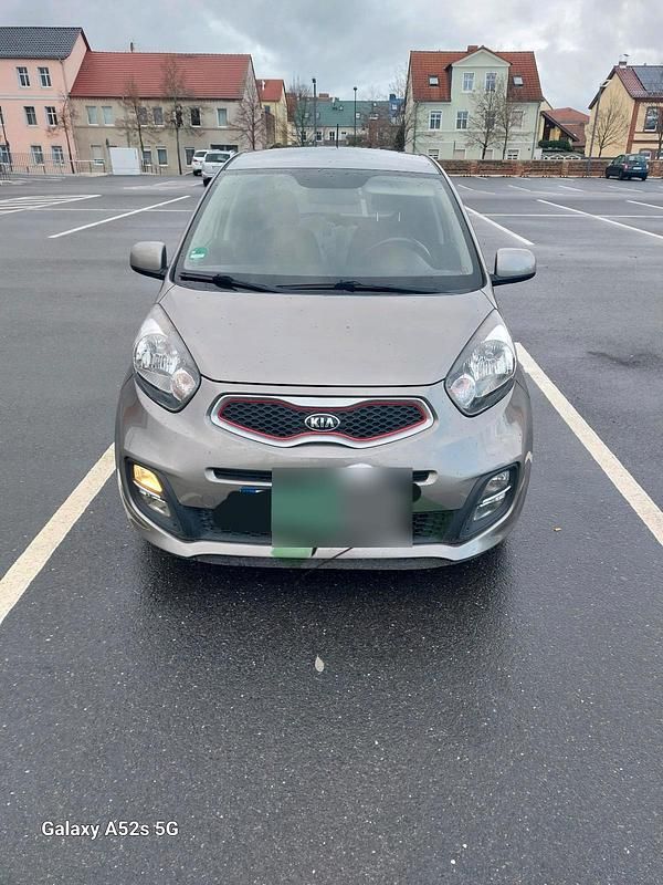 Gebraucht Kia Picanto 67 PS (49 kW) 2015 Beige Kleinwagen