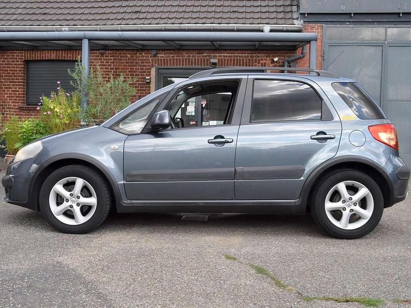 Gebraucht Suzuki SX4 Comfort 107 PS (78 kW) 2008 Grau Limousine