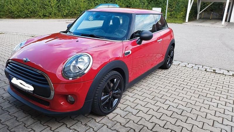 Rot Gebraucht 2018 Mini John Cooper Works Kleinwagen | 12.900 € (Superpreis) - Bild 1/4