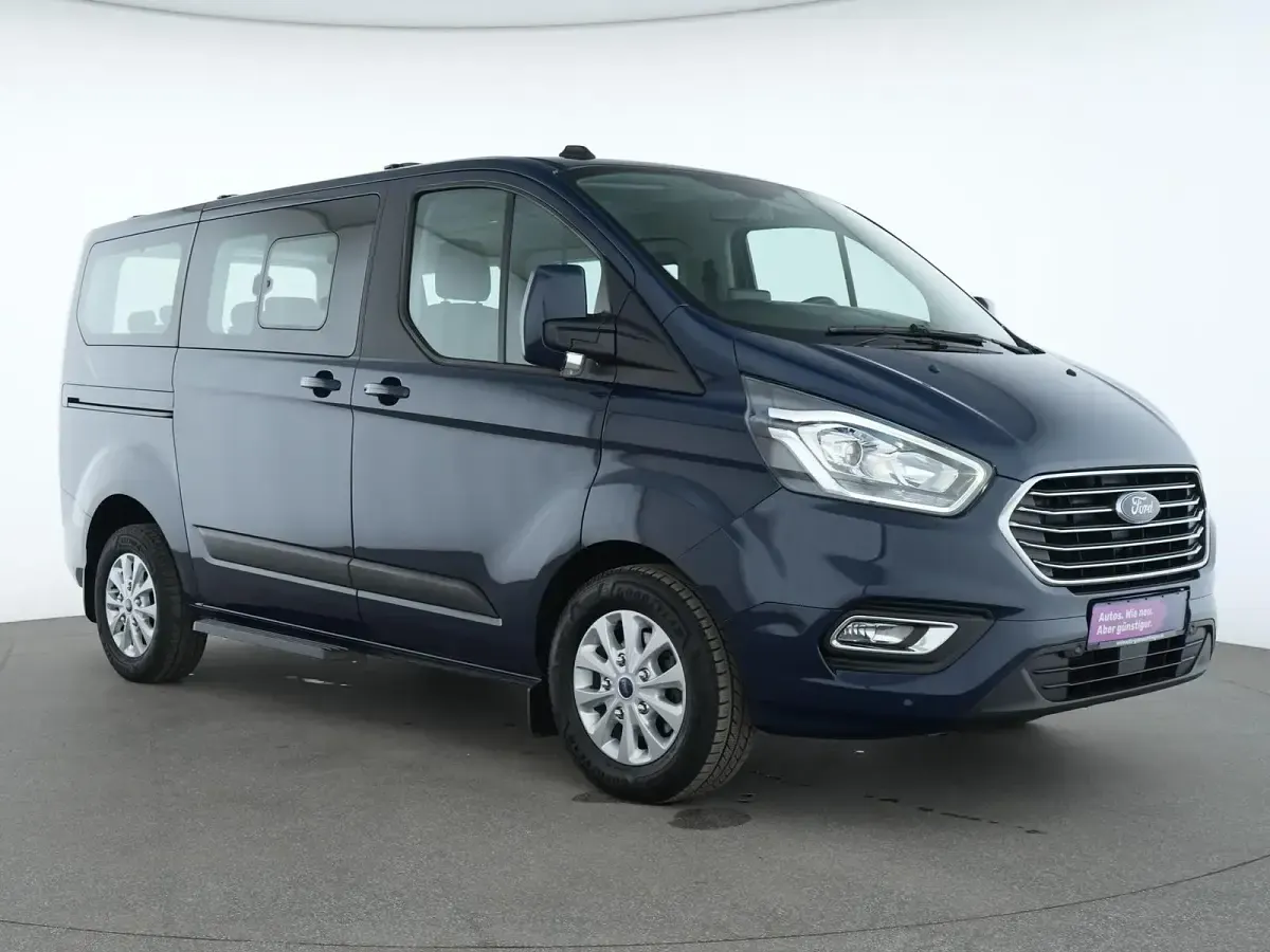 Gebraucht Ford Tourneo Custom 131 PS (96 kW) 2022 Blazer blau Van