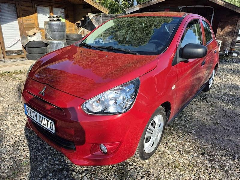 Amarenarot (m) Gebraucht 2016 Mitsubishi Space Star Diamant Edition Kleinwagen | 6.470 € (Fairer Preis) - Bild 1/4