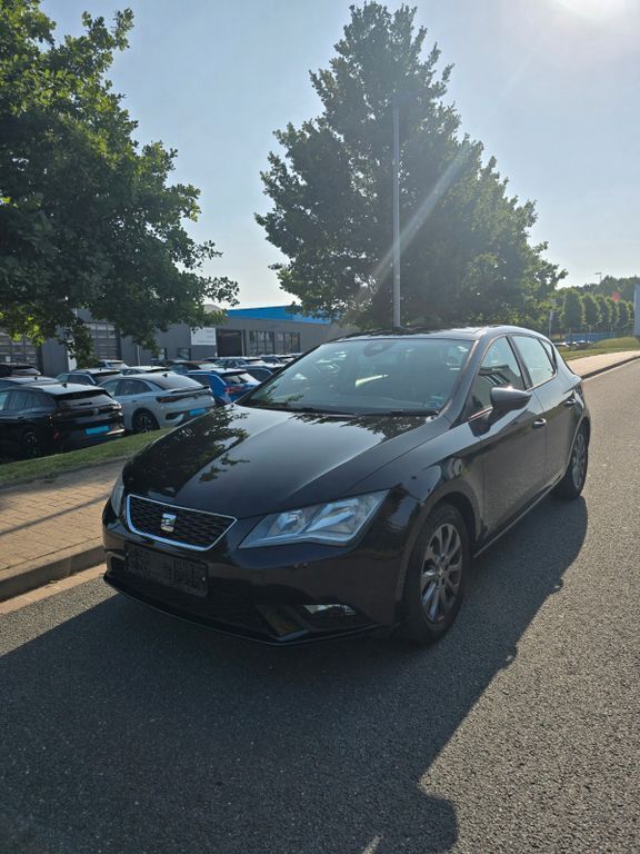 Schwarz Gebraucht 2014 Seat Leon I-Tech Limousine | 6.980 € (Guter Preis) - Bild 1/4