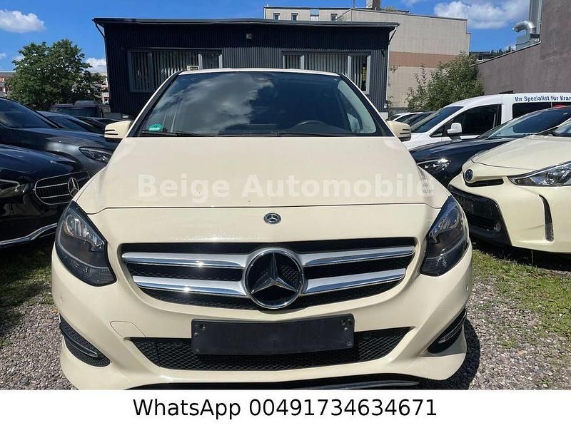 Gebraucht Mercedes B180 109 PS (80 kW) 2017 Beige Van / Kleinbus