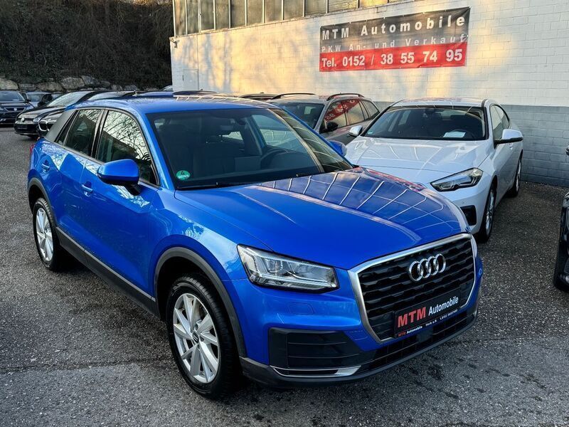 Blau Gebraucht 2020 Audi Q2 SUV | 16.490 € (Guter Preis) - Bild 1/4