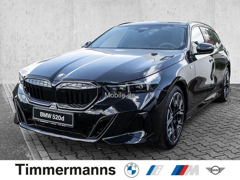 Schwarz Neu 2025 BMW 520 Performance Kombi | 66.389 € (Teuer) - Bild 1/4