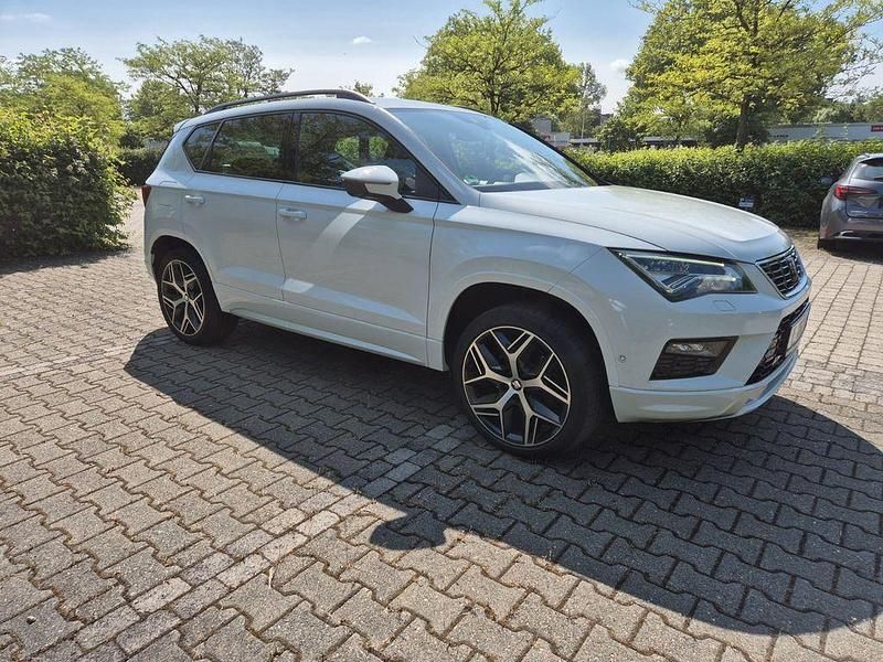 Weiß Gebraucht 2019 Seat Ateca 4Drive SUV | 17.900 € (Superpreis) - Bild 1/4