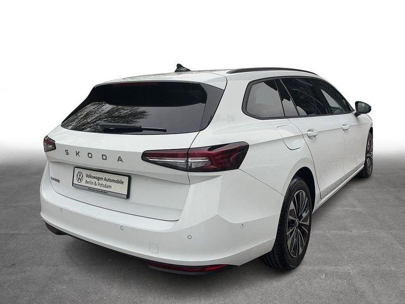 Używany Skoda Superb Selection 150 KM (110 kW) 2024 Biały Kombi