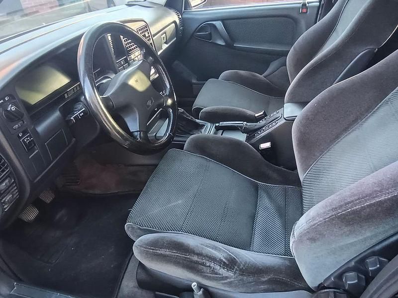 Second-hand Opel Omega 204 CP (150 kW) 1992 Negru Break