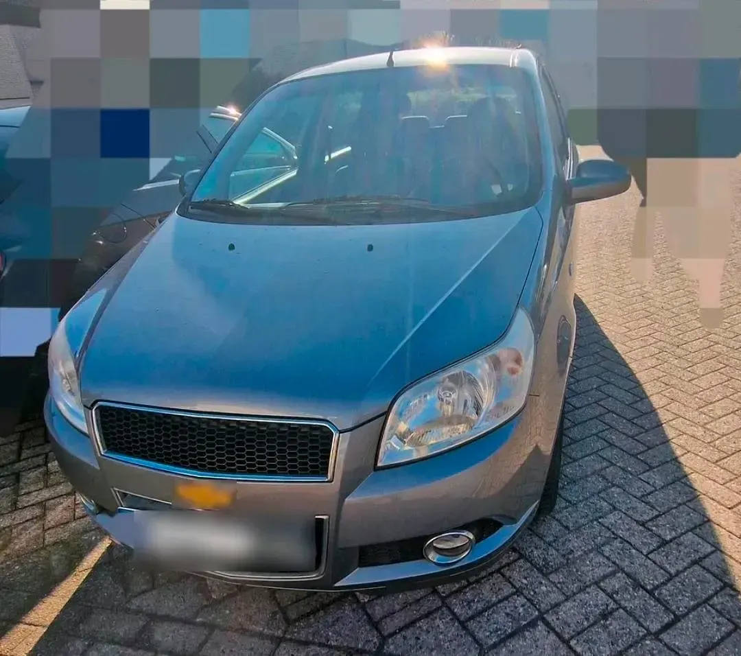 Używany Chevrolet Aveo 101 KM (74 kW) 2009 Srebrny Hatchback