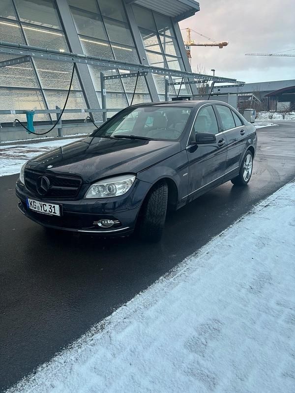 Gebraucht Mercedes C320 224 PS (164 kW) 2008 Blau Limousine